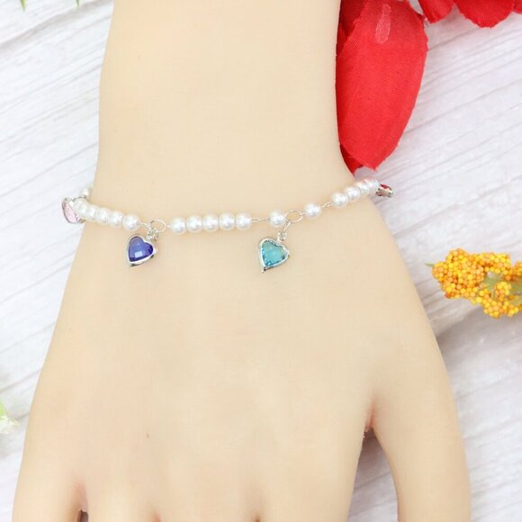 "Trendy Handmade Bracelet – A Thoughtful Gift for Girls & Women | UNVRC1440 - Picture 6 of 10